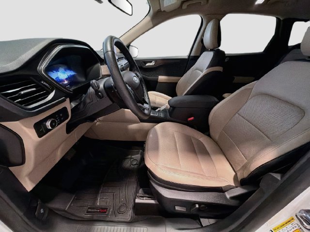 Used 2020 Ford Escape Titanium AWD/4WD image 20