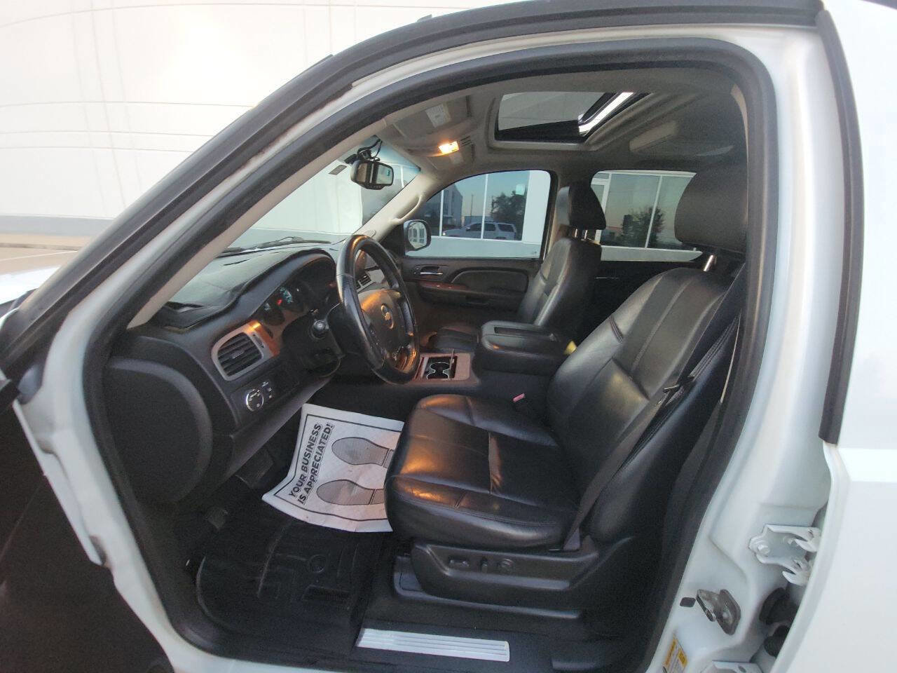 Used 2008 Chevrolet Tahoe LTZ w/ LTZ Preferred Equipment Group image 7