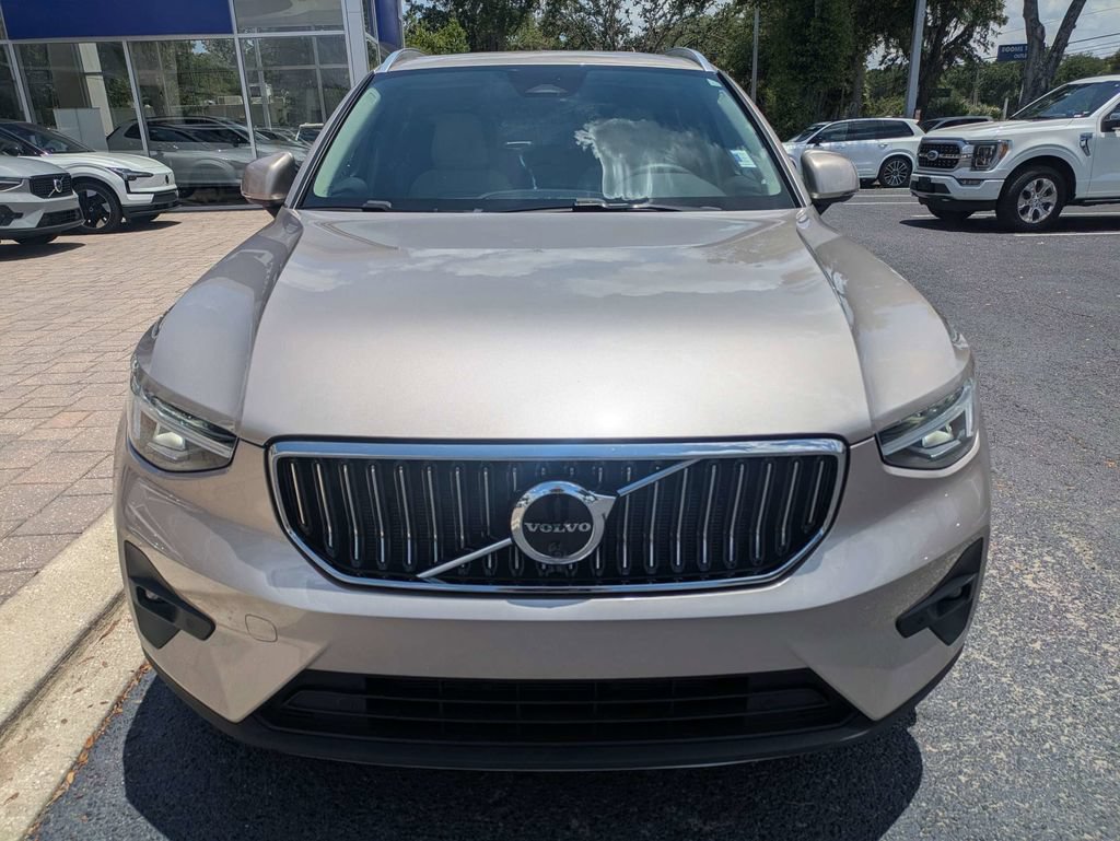 Certified 2023 Volvo XC40 B5 Plus w/ Protection Package Premier AWD/4WD image 9