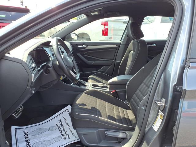 Used 2023 Volkswagen Jetta Sport image 14