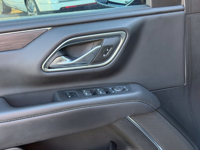 Used 2024 Chevrolet Tahoe LT w/ Luxury Package RWD image 15