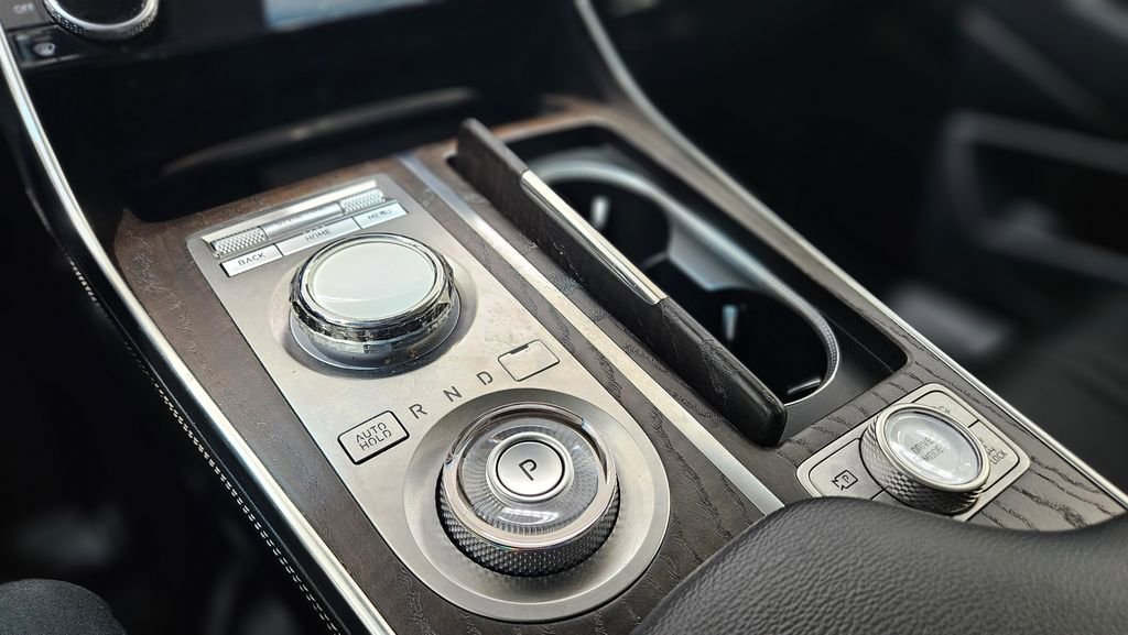 Used 2024 Genesis GV80 2.5T image 33