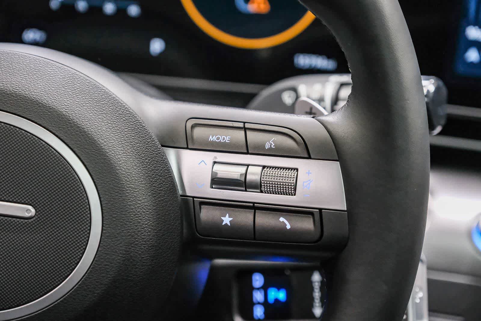 Used 2024 Hyundai Kona Limited FWD image 20