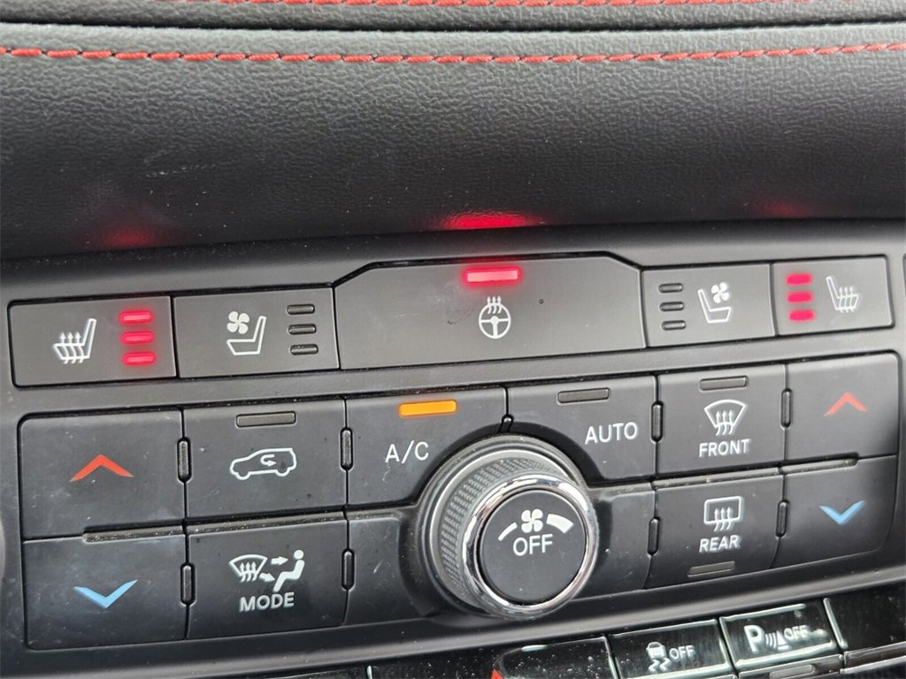 Used 2024 Dodge Durango GT image 21