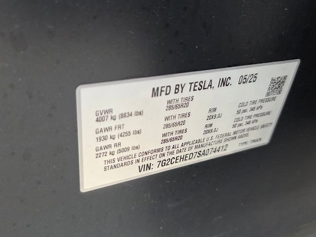 Used 2025 Tesla Cybertruck AWD Crew Cab image 6