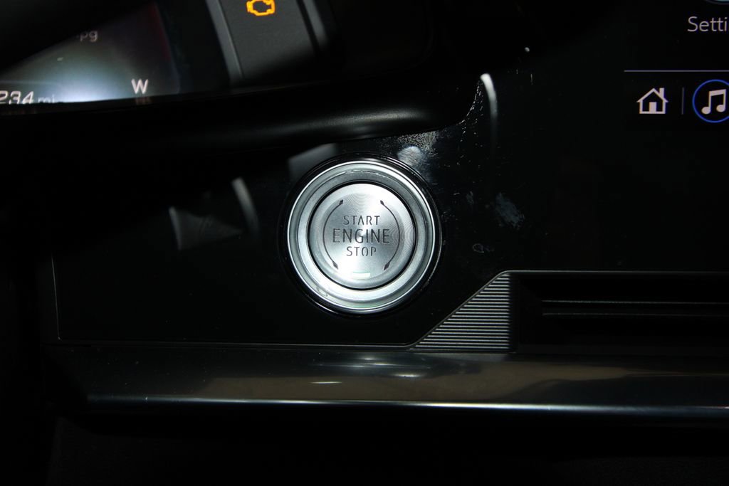 Used 2023 Chevrolet Corvette Stingray Coupe w/ 1LT image 12