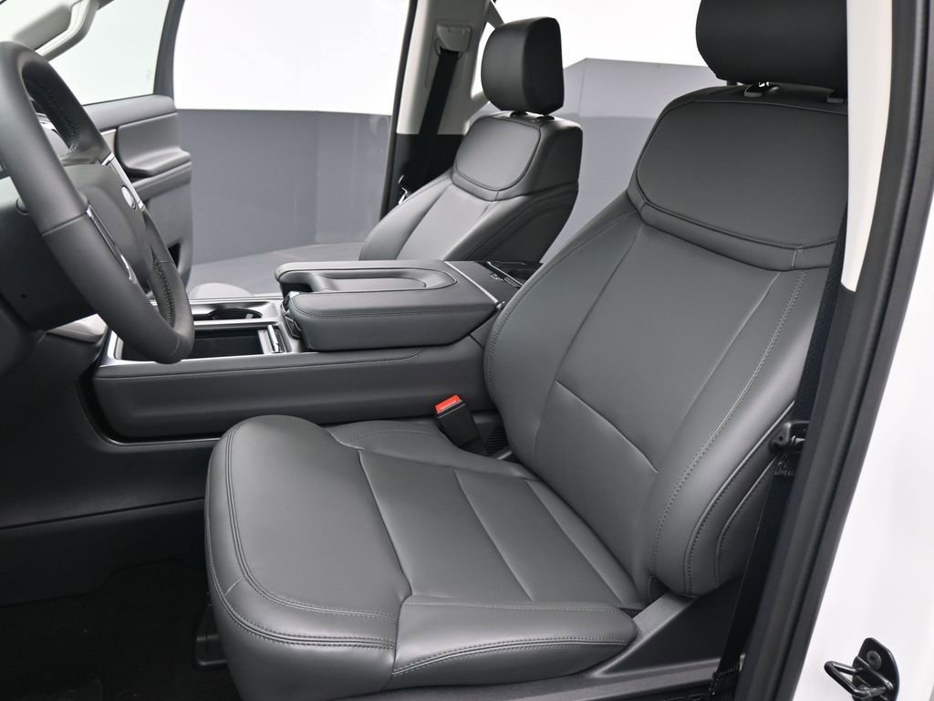 New 2026 Ford Expedition Active image 12