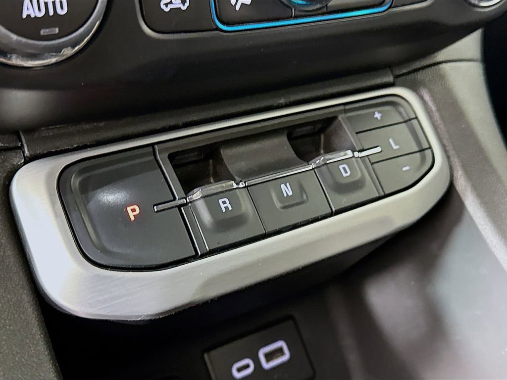 Used 2023 GMC Acadia SLE w/ Driver Convenience Package image 19