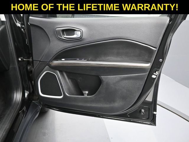 Used 2018 Jeep Compass Limited w/ Navigation Group image 48