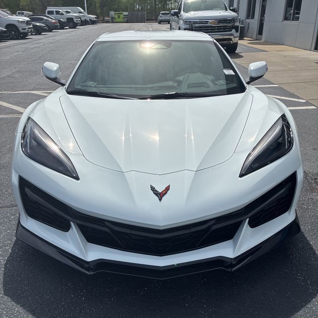 Used 2024 Chevrolet Corvette Z06 image 8