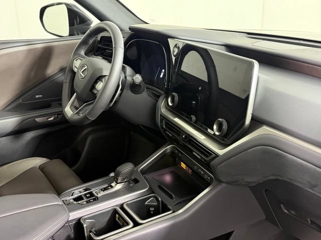 Used 2026 Lexus TX 350 AWD w/ Technology Package image 36