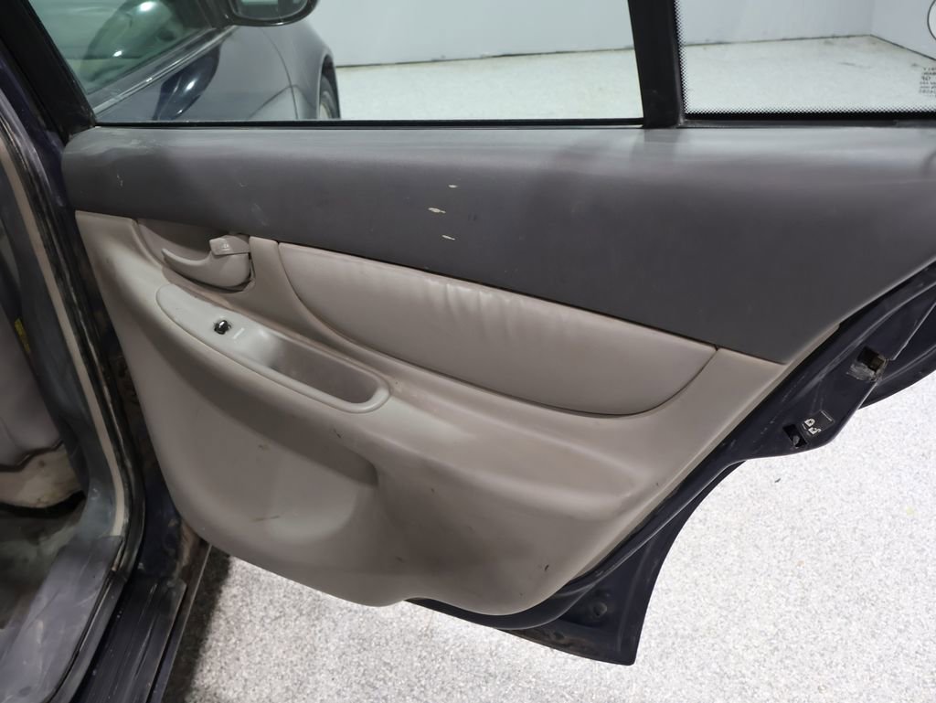 Used 2004 Oldsmobile Alero GLS w/ Sun And Sound Package image 22