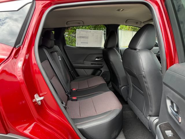 New 2026 Nissan Kicks SR w/ Cold Weather Package AWD/4WD image 10