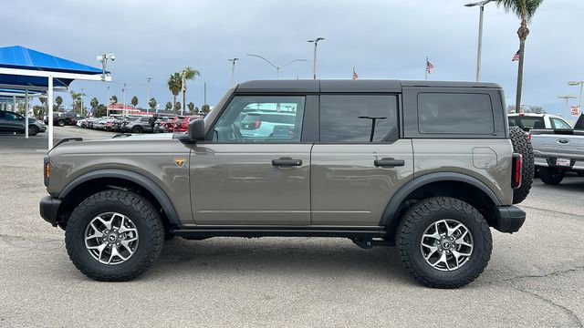 Used 2025 Ford Bronco Badlands AWD/4WD image 7