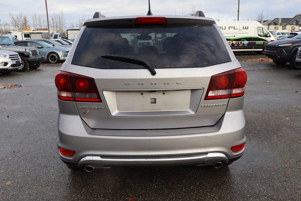 Used 2019 Dodge Journey Crossroad image 4