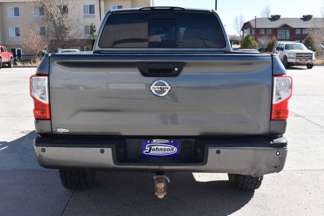 Used 2016 Nissan Titan PRO-4X w/ Pro-4x Convenience Package image 6