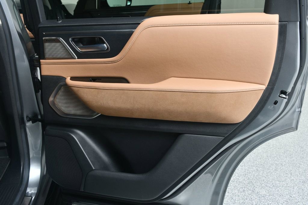 Used 2025 INFINITI QX80 Sensory image 26