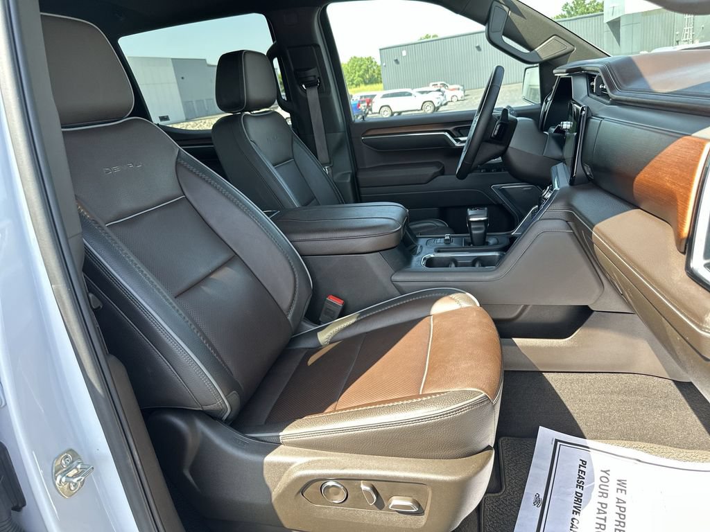 Used 2025 GMC Sierra 1500 Denali w/ Denali Reserve Package AWD/4WD image 31