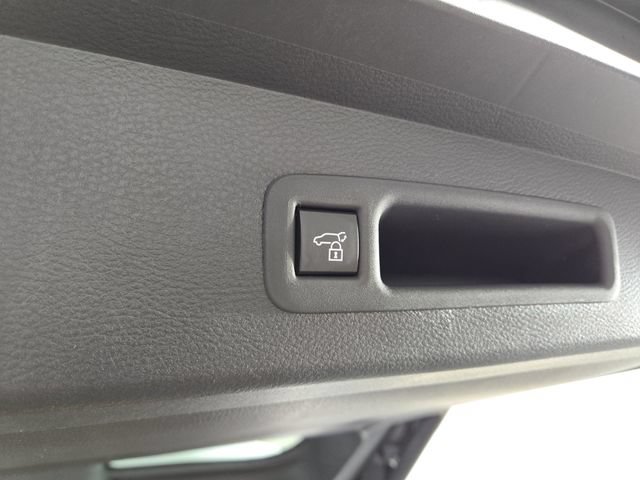 New 2026 Toyota Sienna XLE FWD image 35