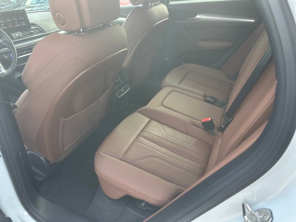 Used 2025 Audi Q5 2.0T Premium AWD/4WD image 16