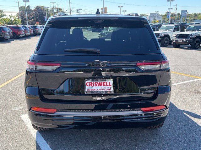 New 2027 Jeep Grand Cherokee Summit AWD/4WD image 4