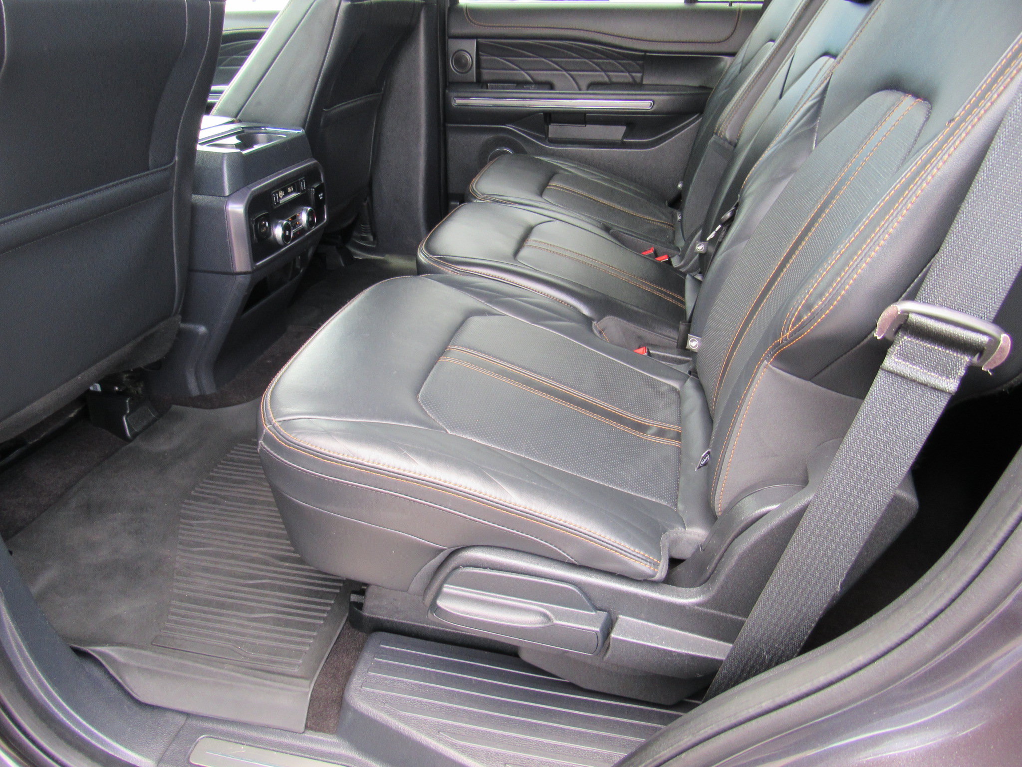 Used 2022 Ford Expedition Platinum AWD/4WD image 46