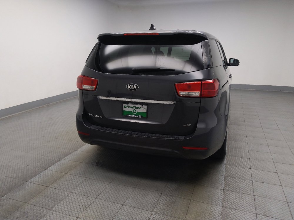 Used 2017 Kia Sedona LX FWD image 7