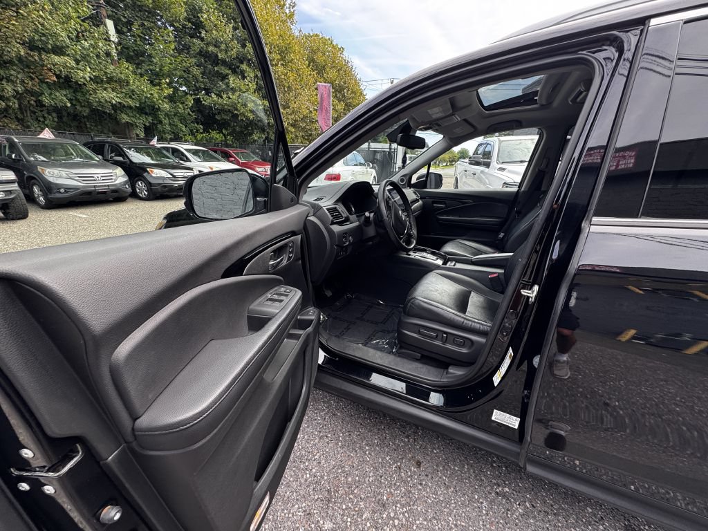 Used 2016 Honda Pilot Elite image 11