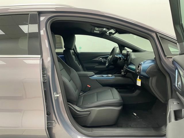 New 2026 Chevrolet Equinox EV LT image 14