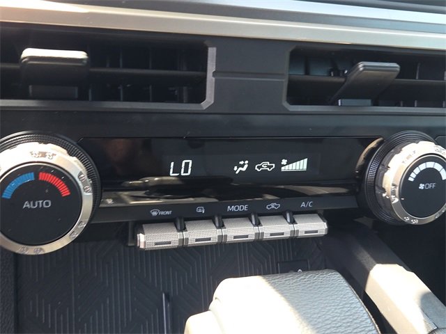 Used 2024 Toyota Tacoma TRD Off-Road image 22