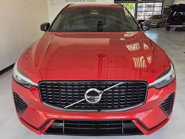 Certified 2023 Volvo XC60 B5 Ultimate w/ Protection Package Premier image 5