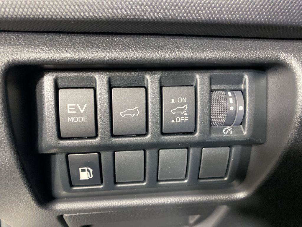 Used 2025 Subaru Forester Limited AWD/4WD image 29
