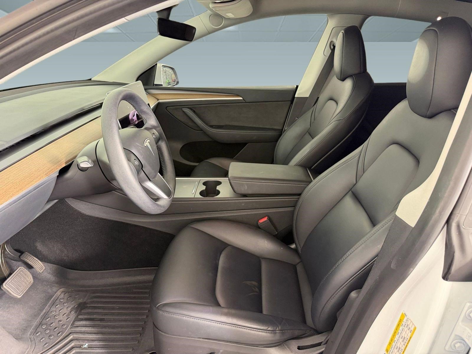 Used 2023 Tesla Model Y Long Range image 5