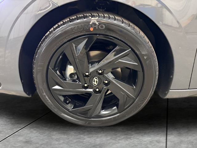 New 2026 Hyundai Elantra Sport image 25