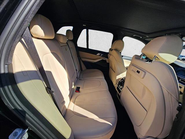 Used 2021 BMW X5 sDrive40i w/ Premium Package image 15