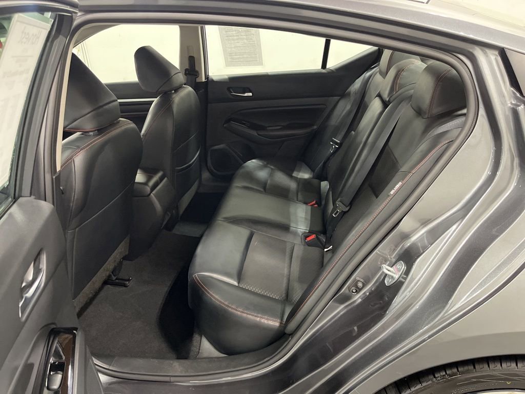Used 2023 Nissan Altima 2.5 SR FWD image 26