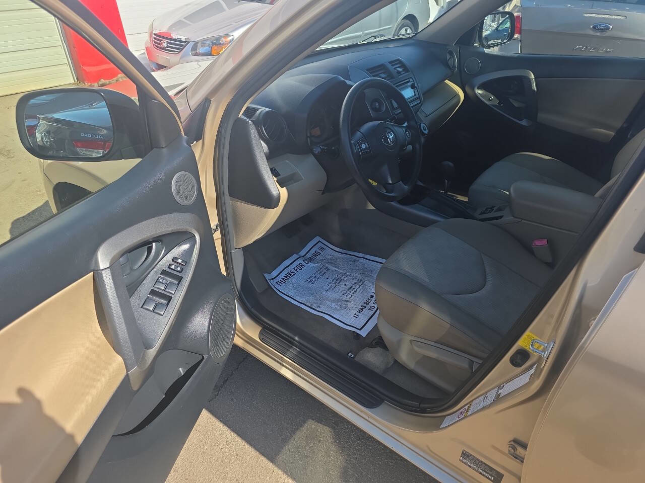 Used 2012 Toyota RAV4 Base 4x4 4dr SUV w/ Value Pkg image 9