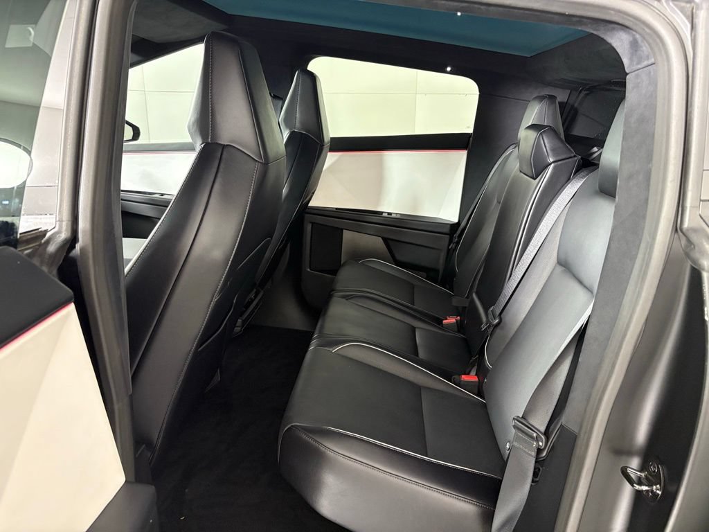 Used 2024 Tesla Cybertruck AWD Crew Cab image 27