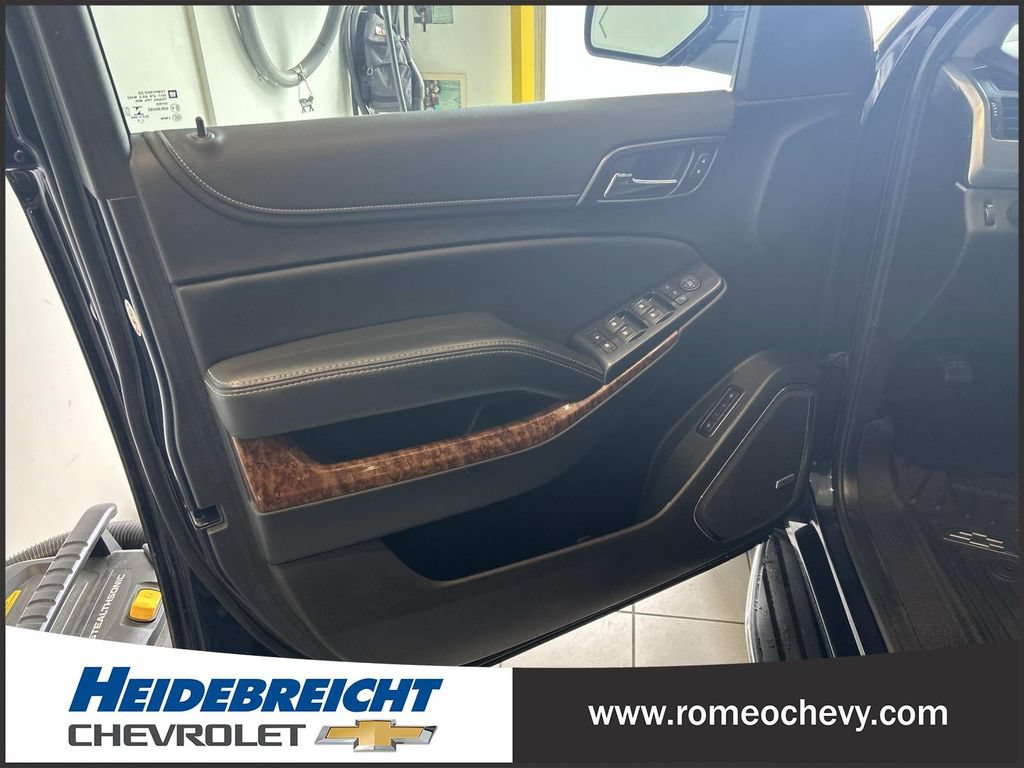Used 2019 Chevrolet Tahoe Premier AWD/4WD image 10