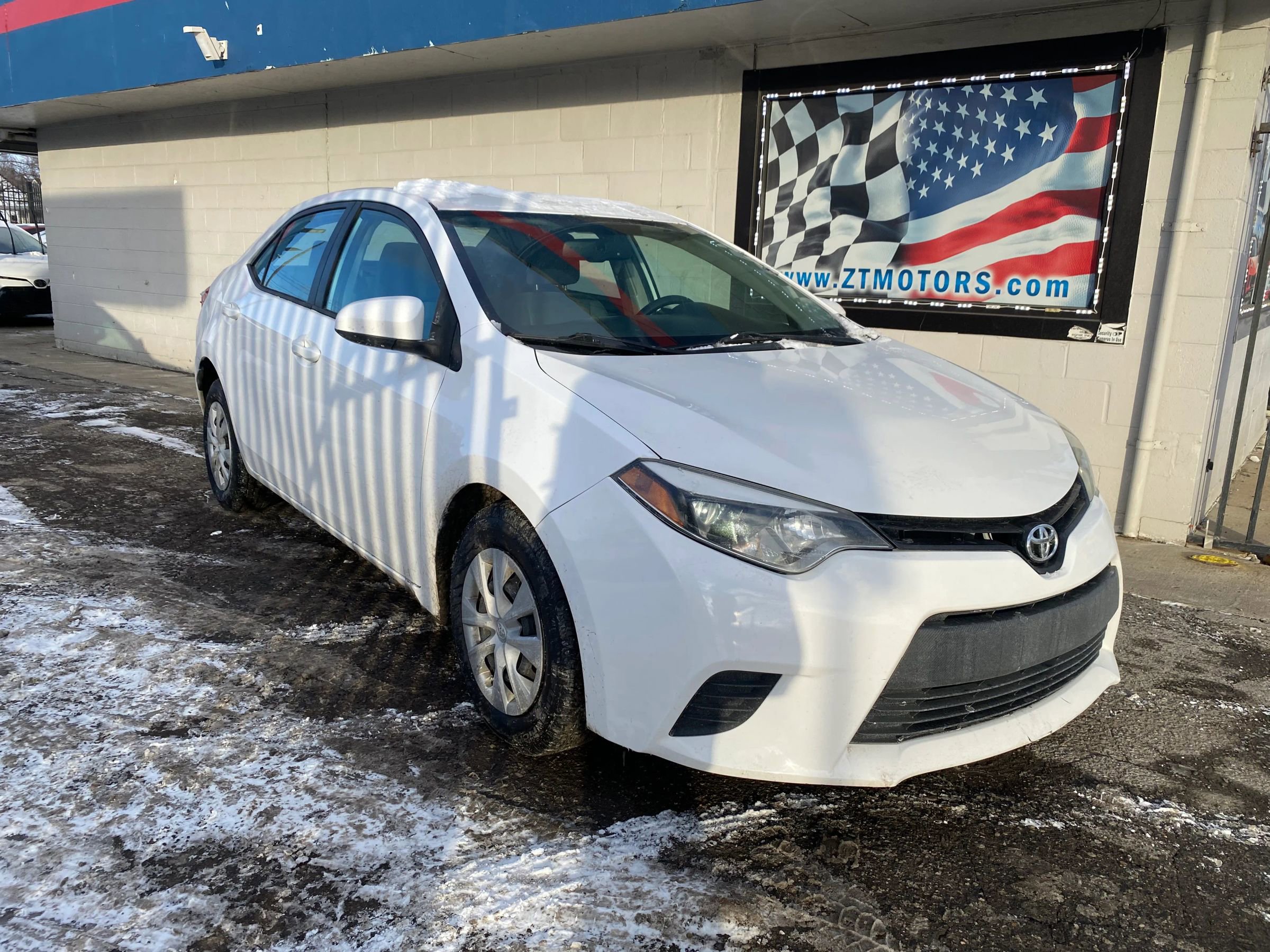 Used 2015 Toyota Corolla L image 1