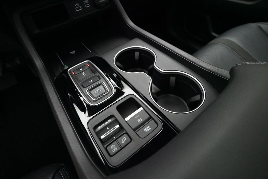 Certified 2024 Honda Pilot Touring image 18