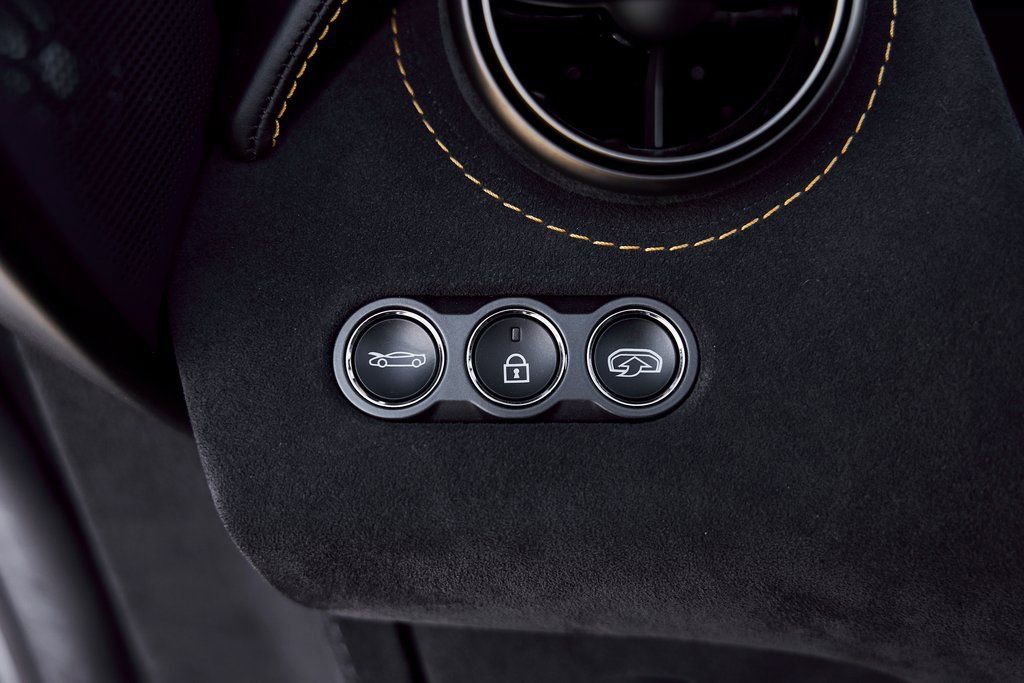 Used 2020 McLaren 720S Spider image 46