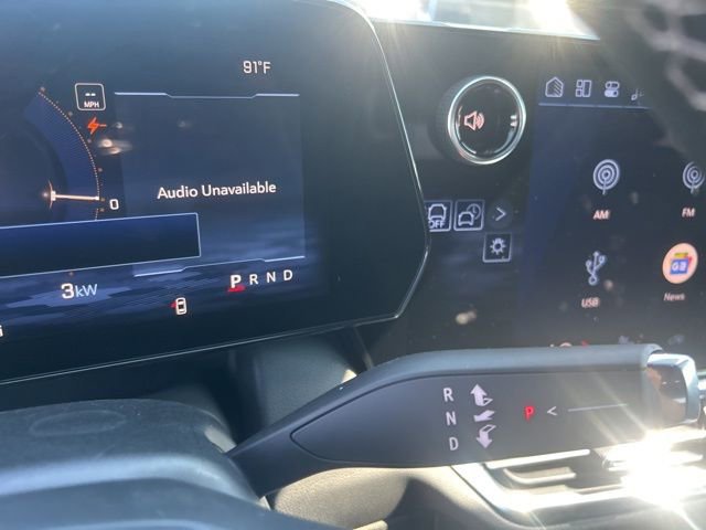 New 2026 Chevrolet Equinox EV LT image 26