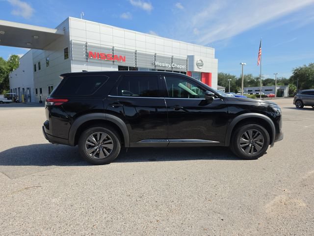 Certified 2022 Nissan Pathfinder S FWD image 9