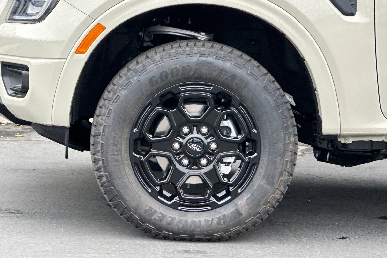 New 2025 Ford Ranger XLT w/ FX4 Off-Road Package image 23