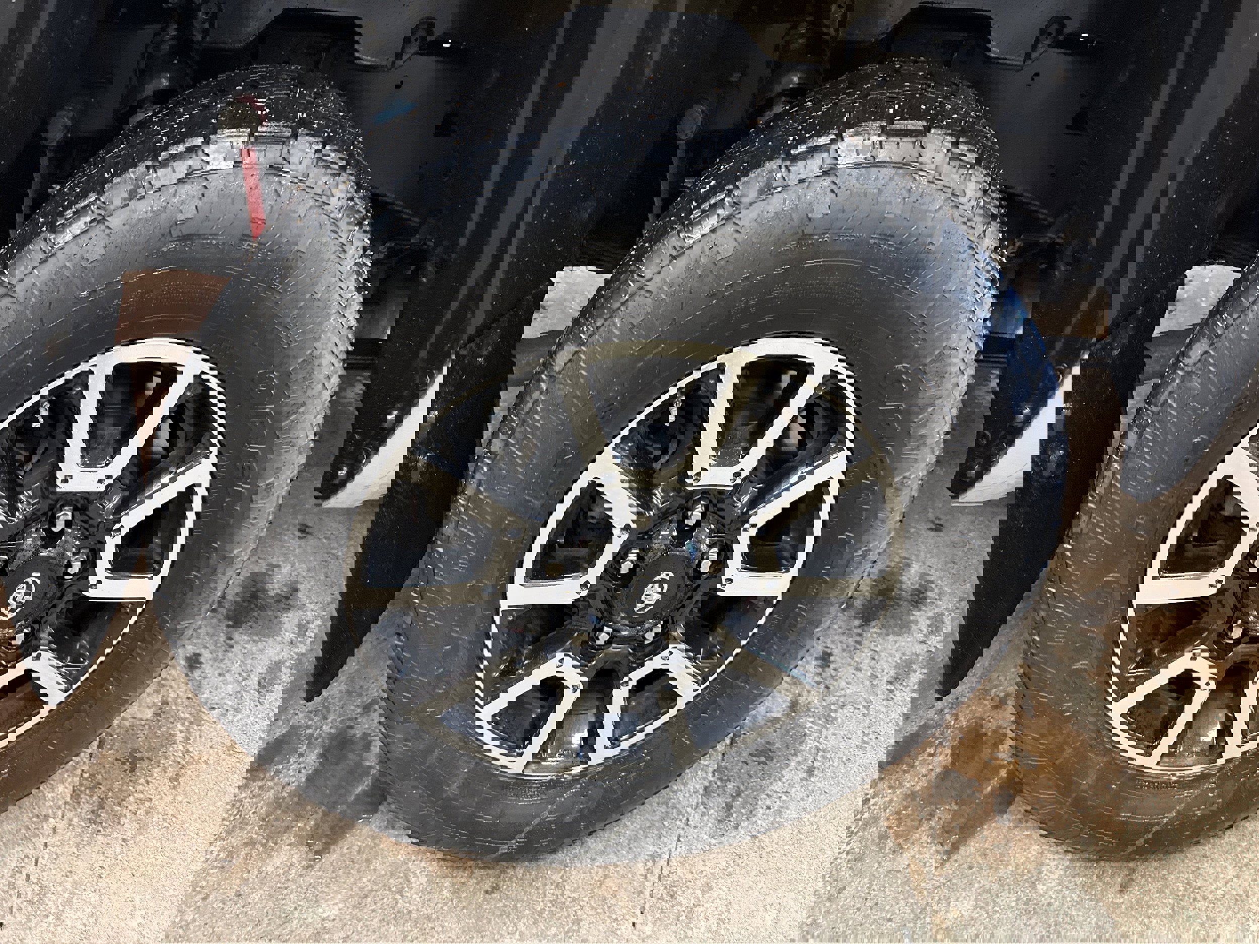 Used 2015 Toyota Tundra SR5 w/ TRD Off Road Package AWD/4WD image 12