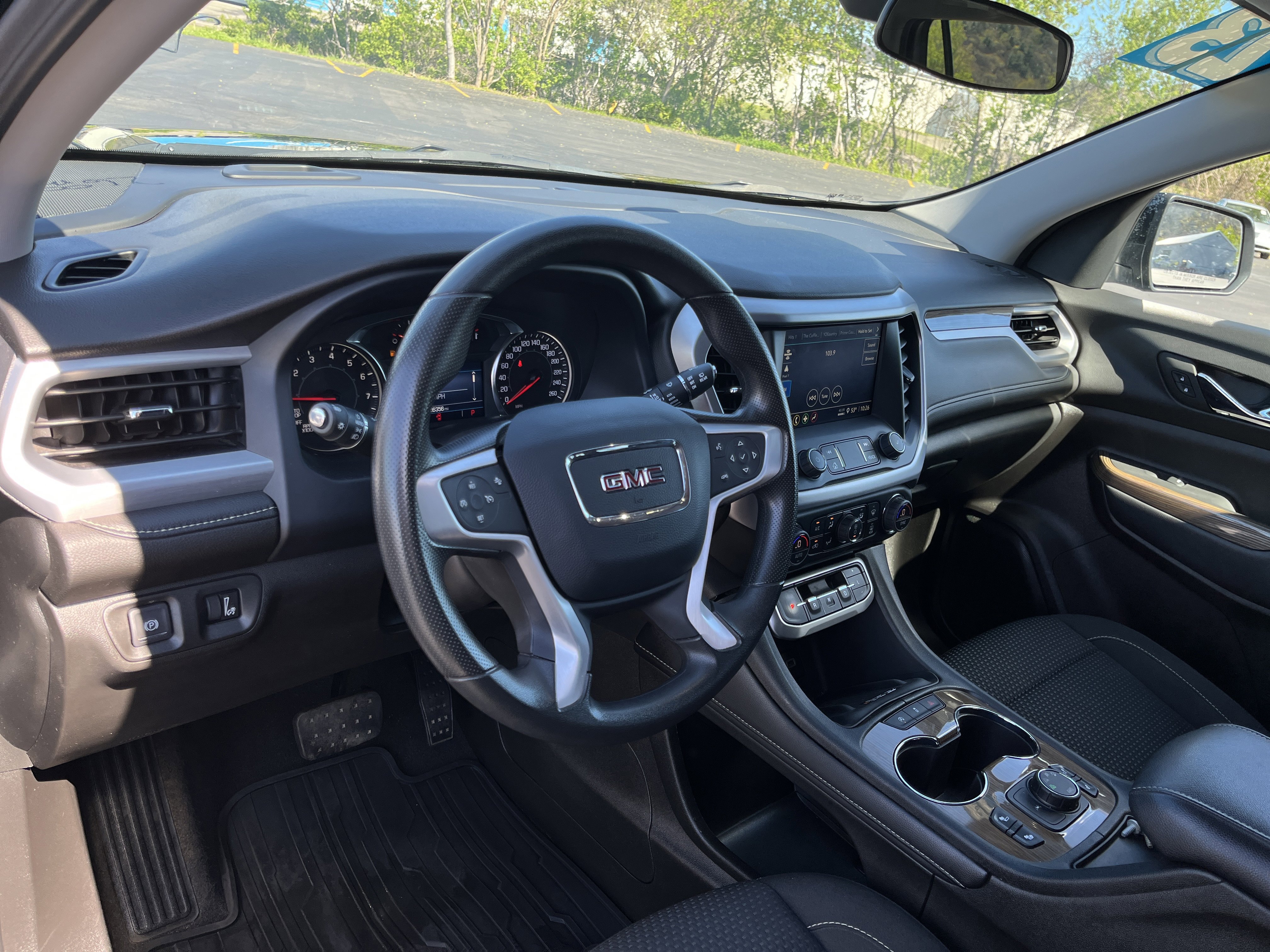 Used 2023 GMC Acadia SLE AWD/4WD image 17