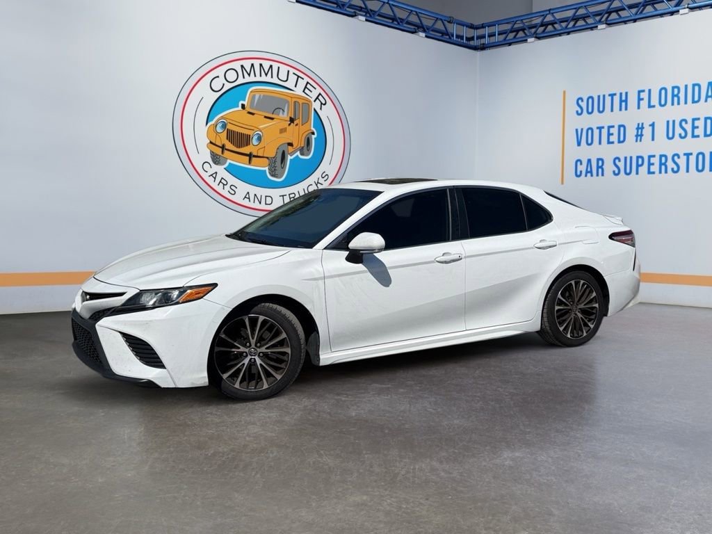 Used 2020 Toyota Camry SE w/ Convenience Package image 2