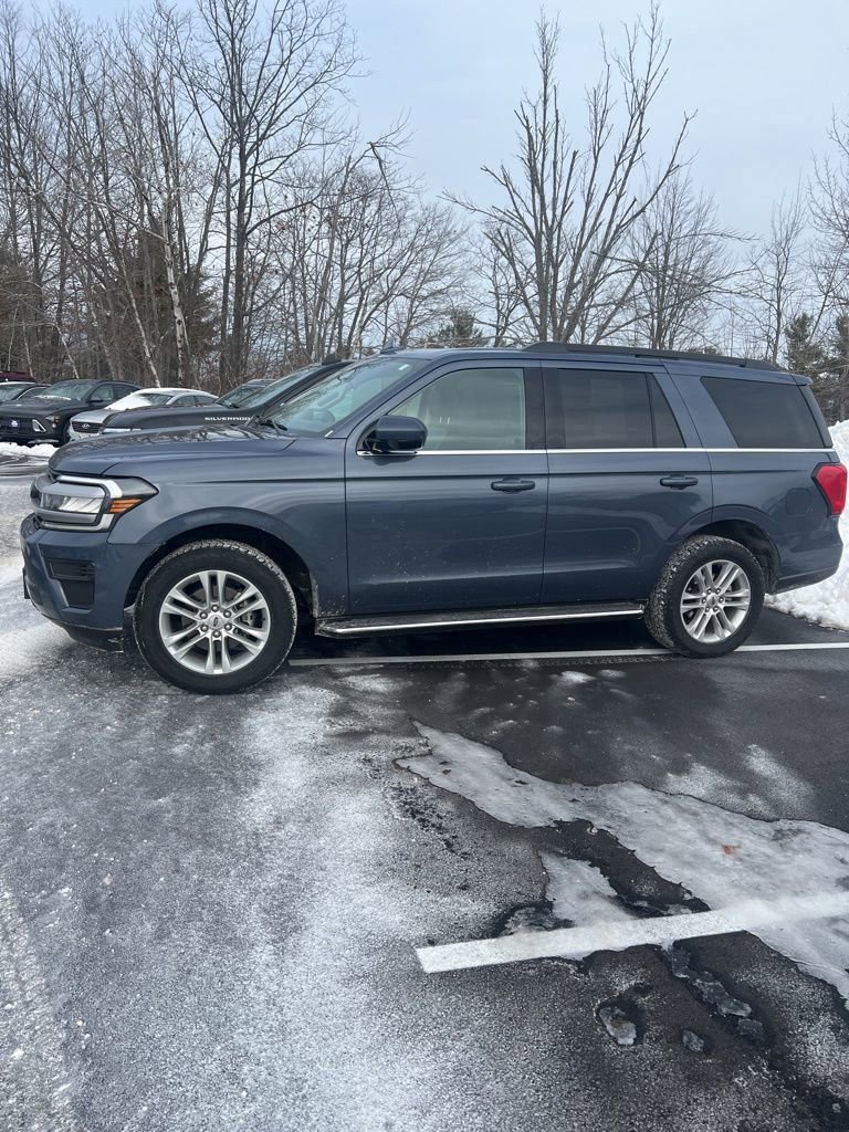 Certified 2023 Ford Expedition XLT image 2