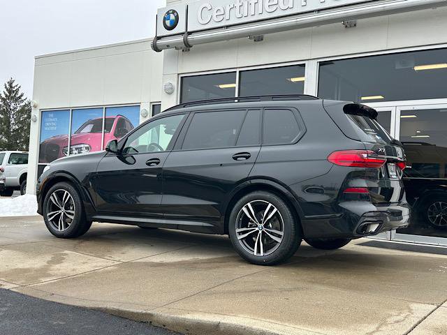 Certified 2022 BMW X7 xDrive40i w/ M Sport Package image 6